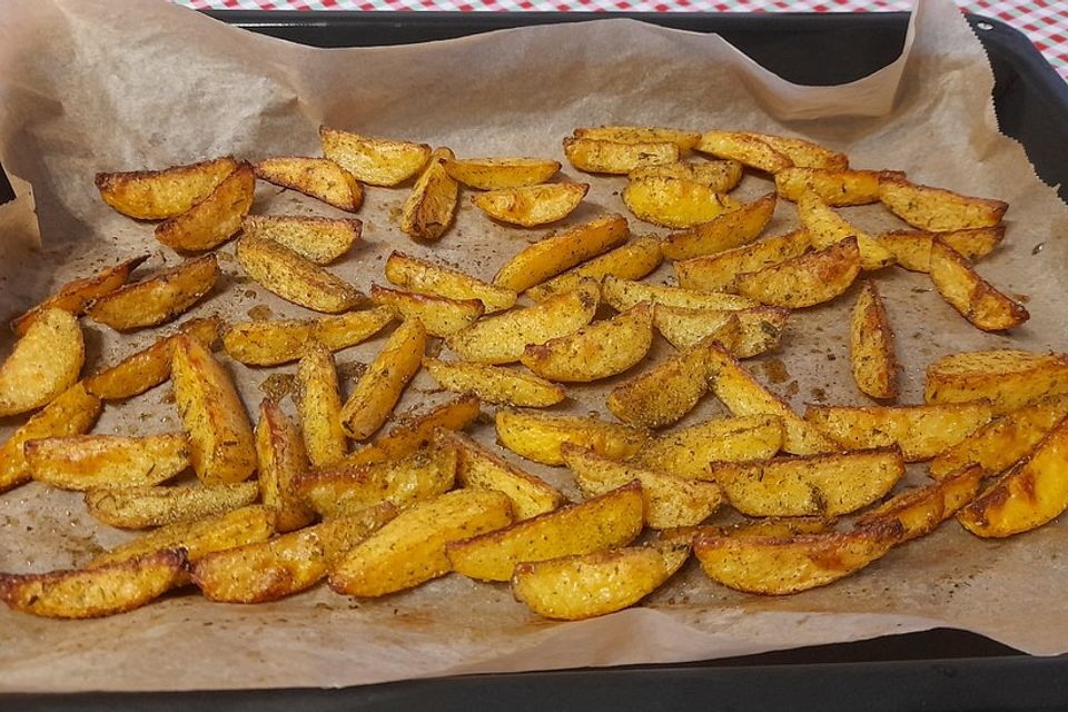 Selbst gemachte Kartoffelecken Selbst gemachte Kartoffelecken