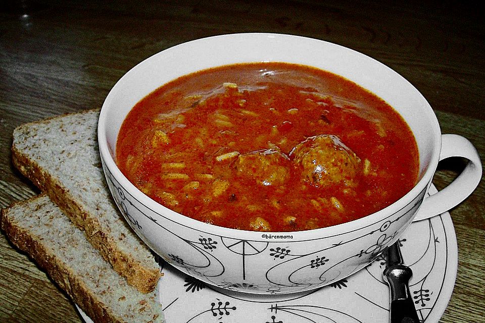 Tomatensuppe aus Tomatenmark