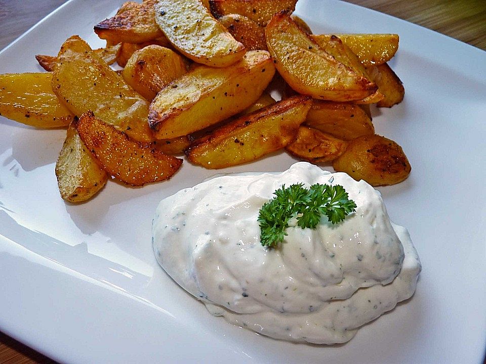 Country-Potatoes oder würzige Kartoffelspalten aus dem Ofen | Chefkoch