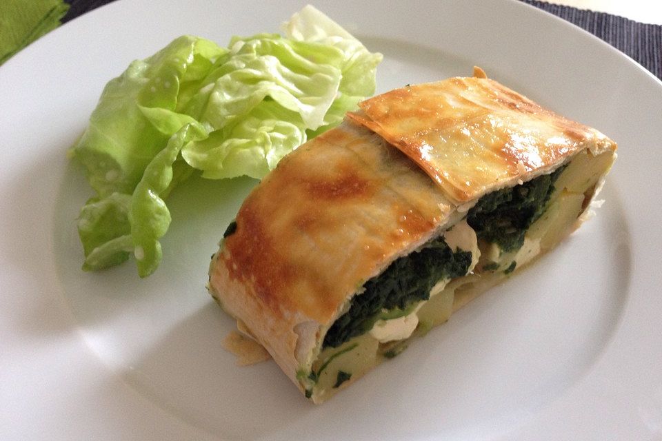 Spinat - Feta - Strudel mit getrockneten Tomaten