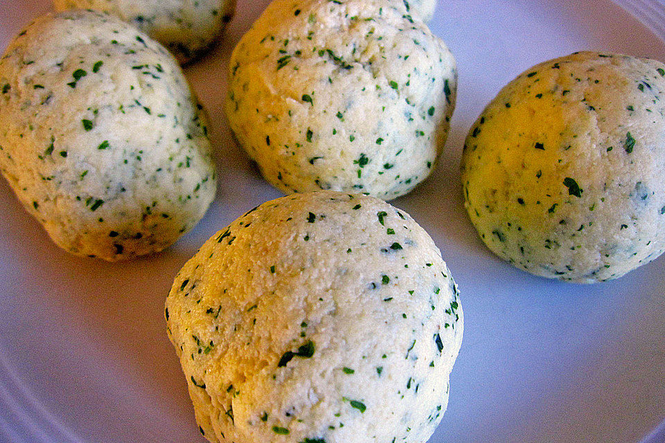 Grießknödel