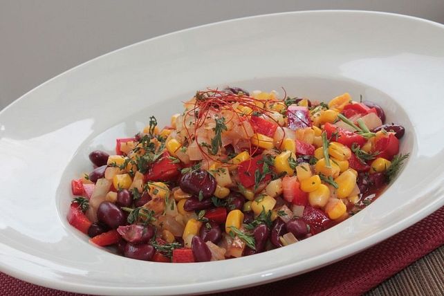 Kartoffel-Chili-Pfanne mit Bohnen, Mais und Paprika von mareikaeferchen ...