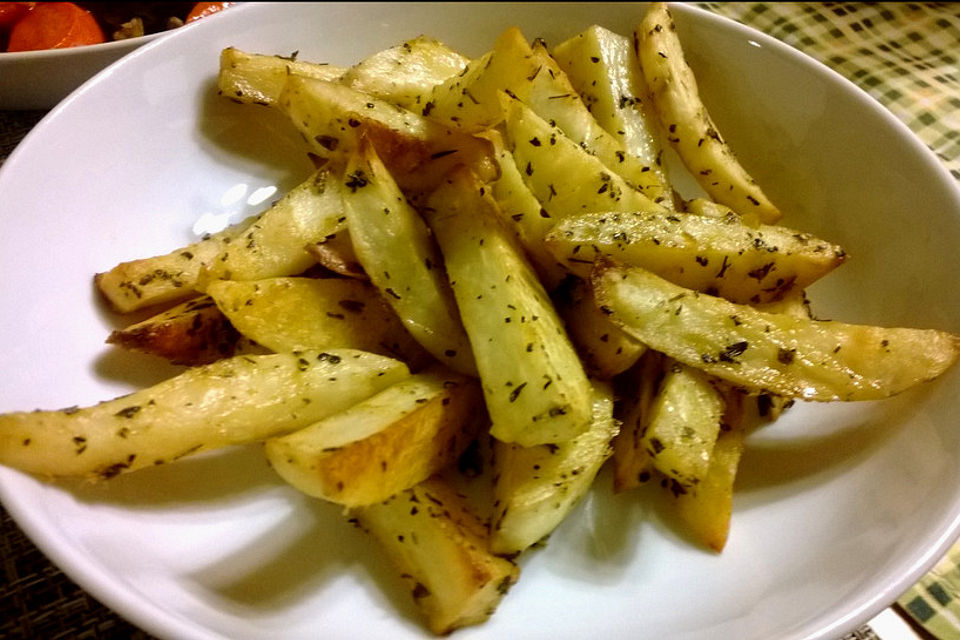 Fettarme Kartoffelspalten aus dem Ofen