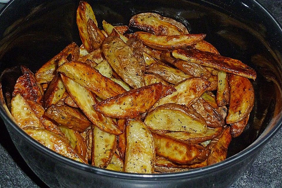 Fettarme Kartoffelspalten aus dem Ofen