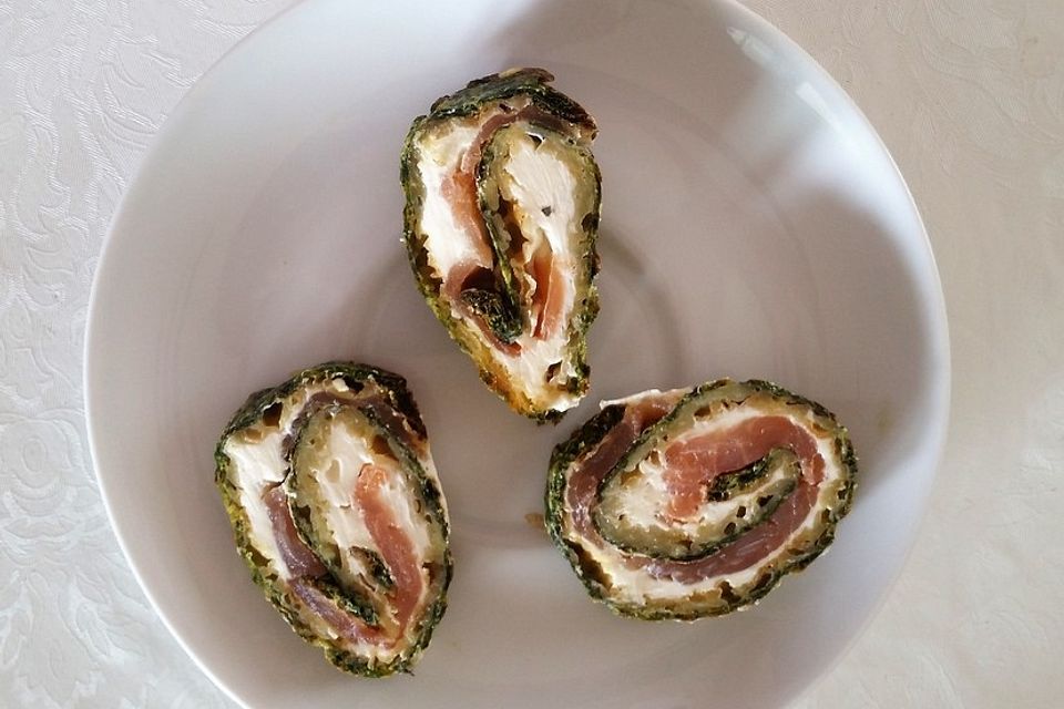 Lachsrolle mit Spinat und Frischkäse