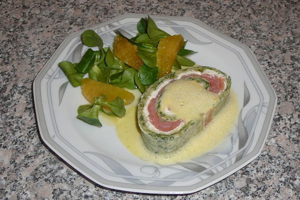 Lachsrolle mit Spinat und Frischkäse