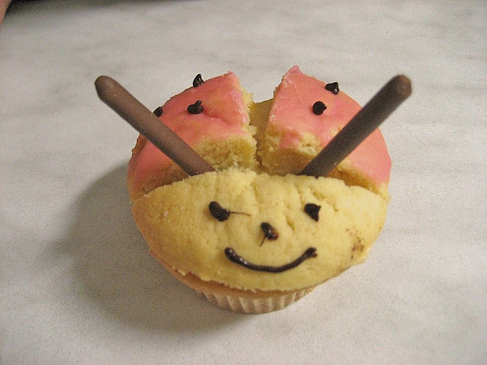 Marienkäfer - Muffins von Kartoffel_1 | Chefkoch