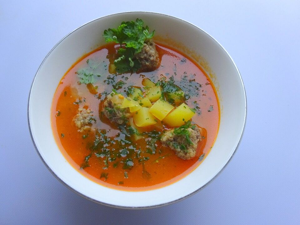 Suppe mit Kartoffeln und Hackfleischbällchen von j_lau| Chefkoch