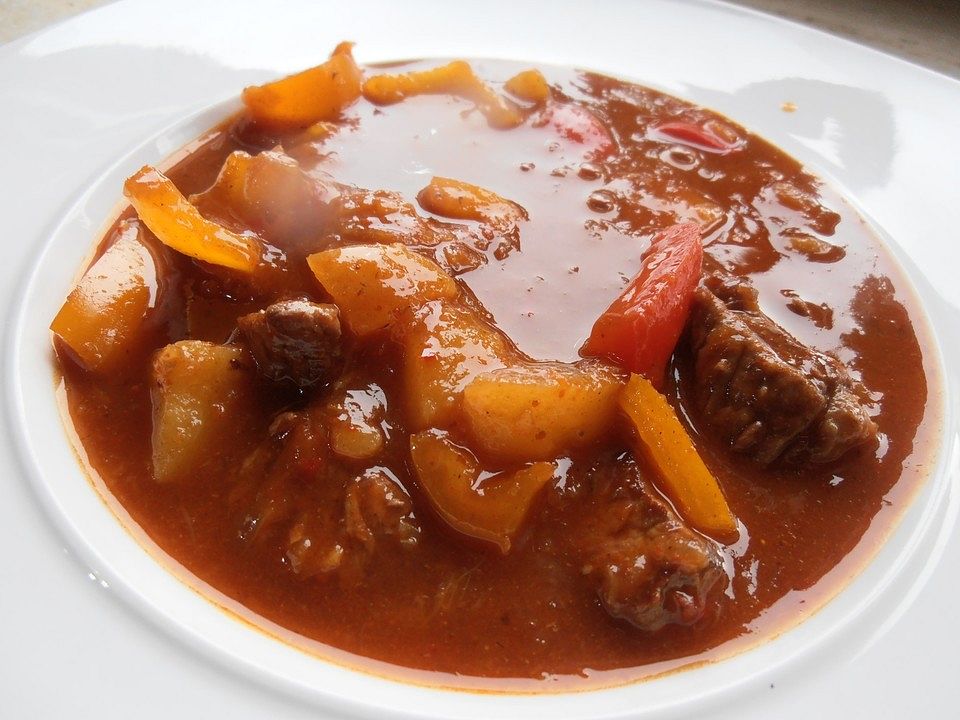 Pikantes Schweinegulasch Von Marisaroth Chefkoch 