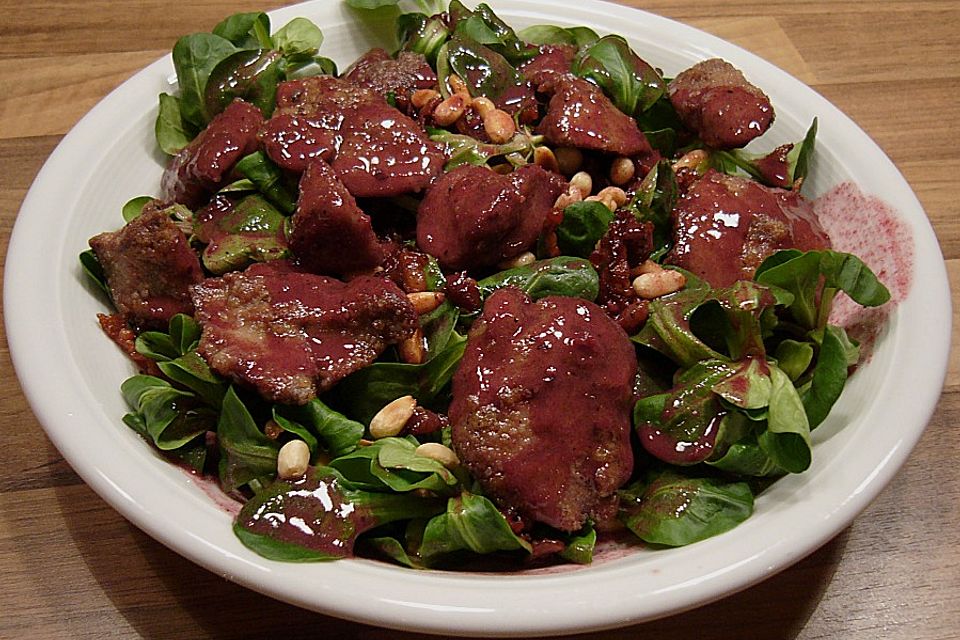 Putenleber auf Feldsalat mit Rotweindressing