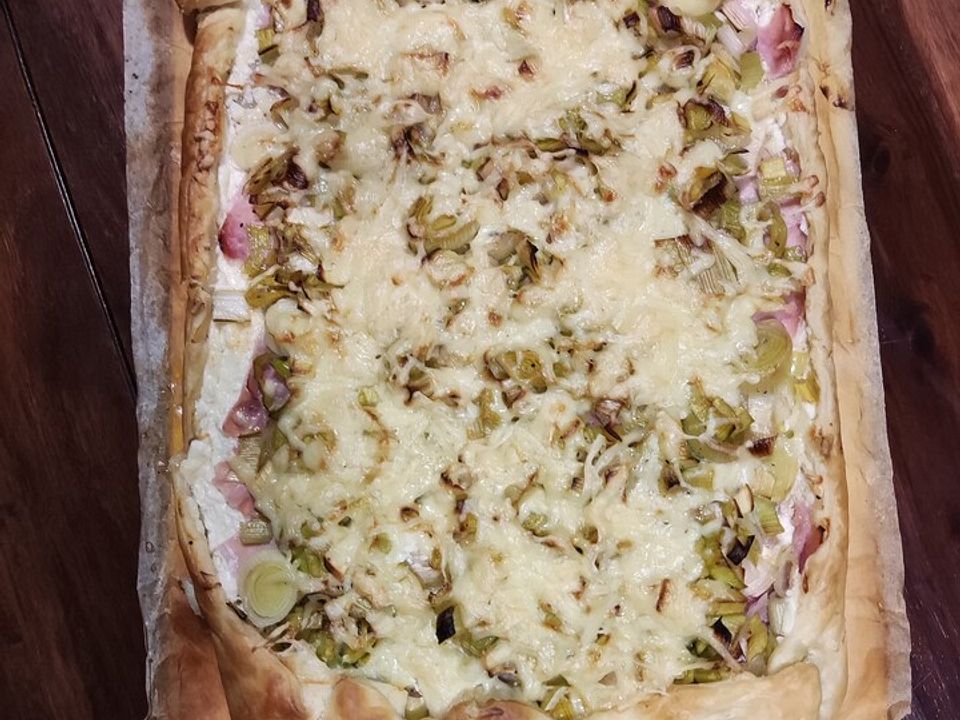 Blätterteigkuchen mit Lauch und Knoblauch von Energiekraut| Chefkoch Blätterteigkuchen mit Lauch und Knoblauch von Energiekraut| Chefkoch