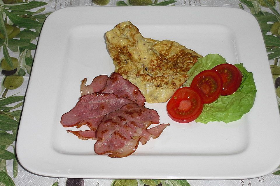 Scrambled eggs with bacon