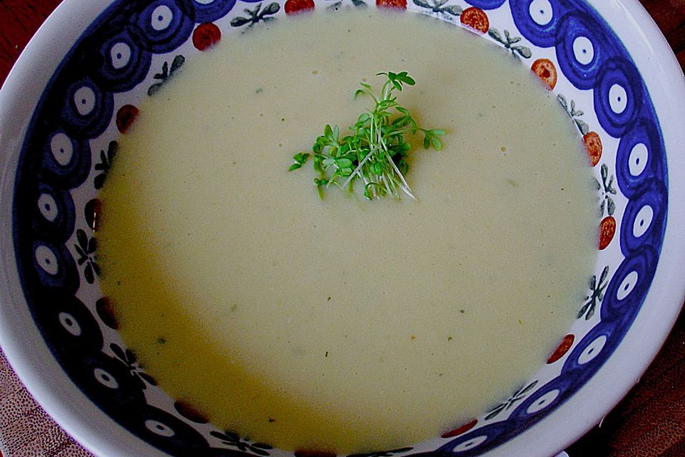 Senfsuppe mit Kartoffeln Senfsuppe mit Kartoffeln