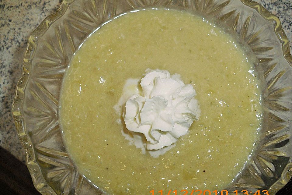 Senfsuppe mit Kartoffeln Senfsuppe mit Kartoffeln