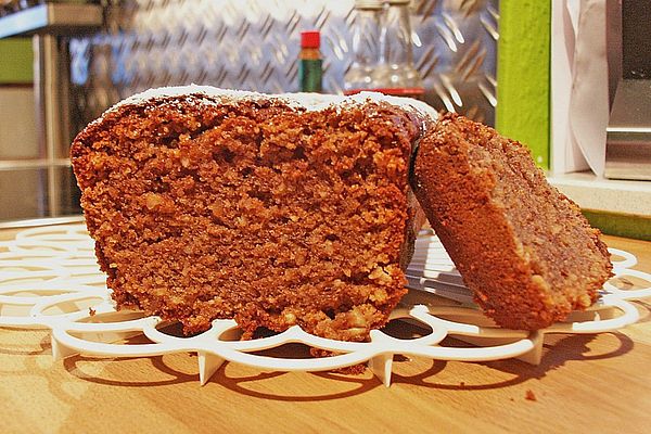 Mandeliger Schokoladenkuchen braun - weiß von urmeli75 | Chefkoch