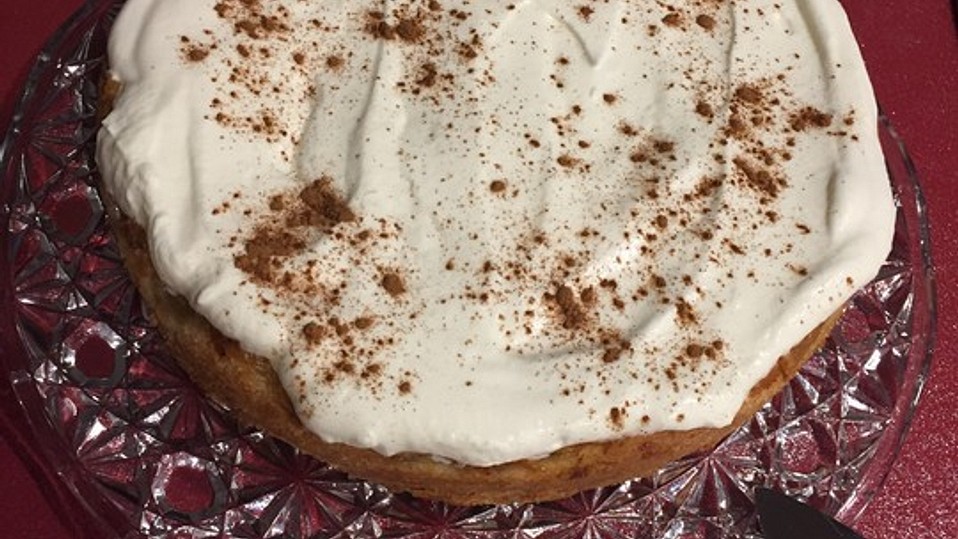 Apfelkuchen mit Sahnehaube von hexli