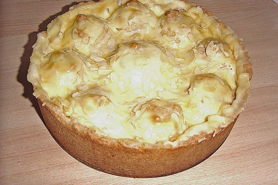 Bratapfelkuchen mit ganzen Äpfeln