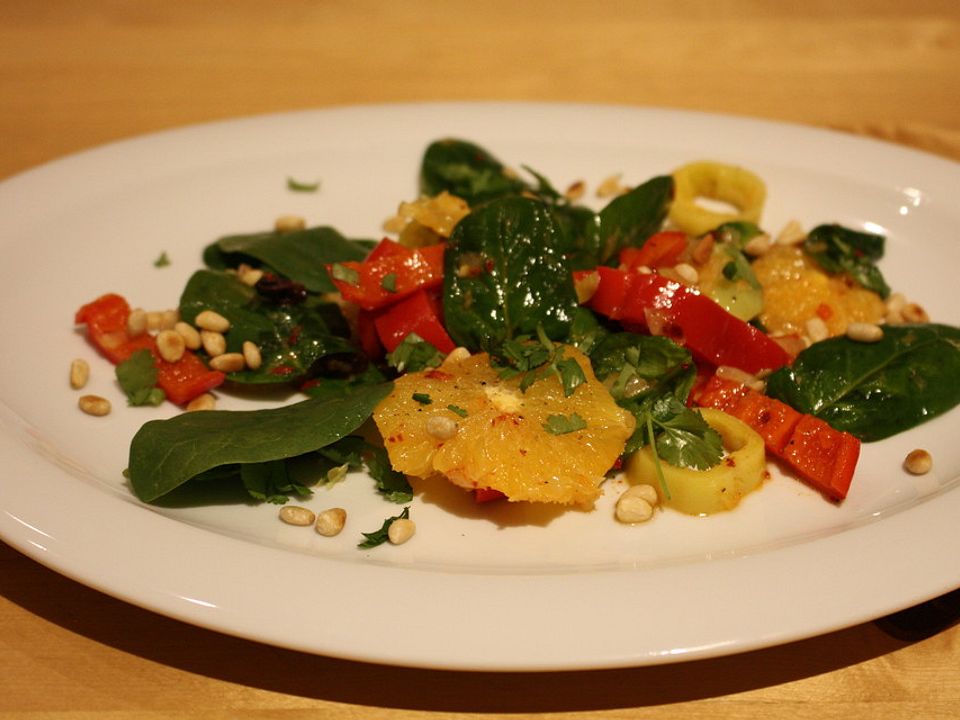 Feldsalat mit Paprika und Orange von DaraJard| Chefkoch