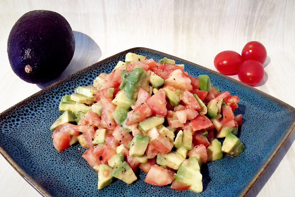 Tomaten - Avocado - Salat