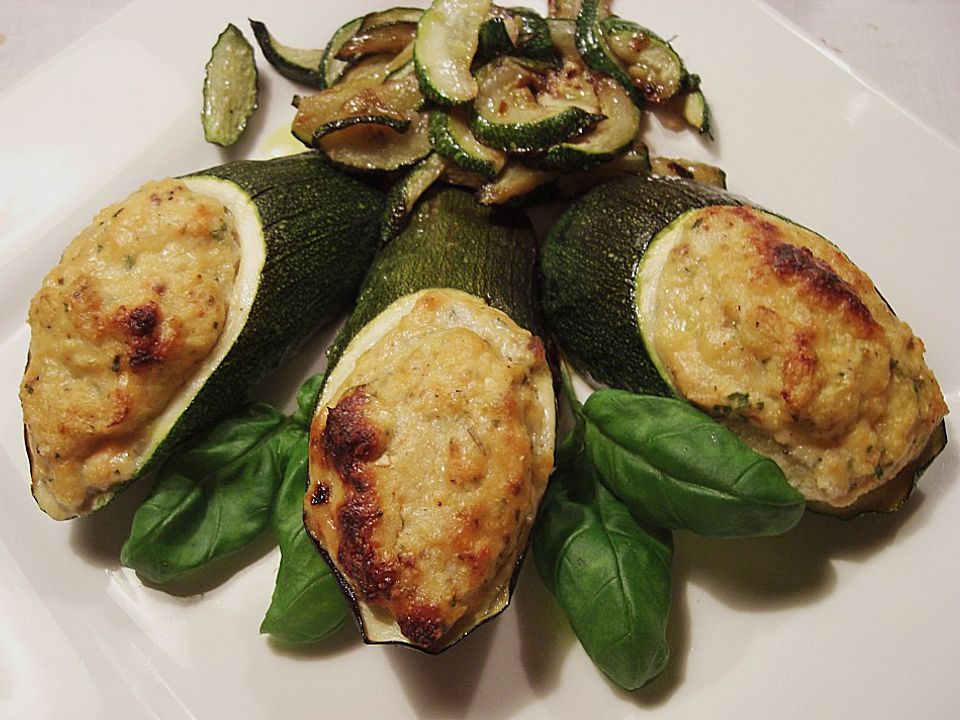 Zucchini mit Lachsfüllung von UschiG| Chefkoch