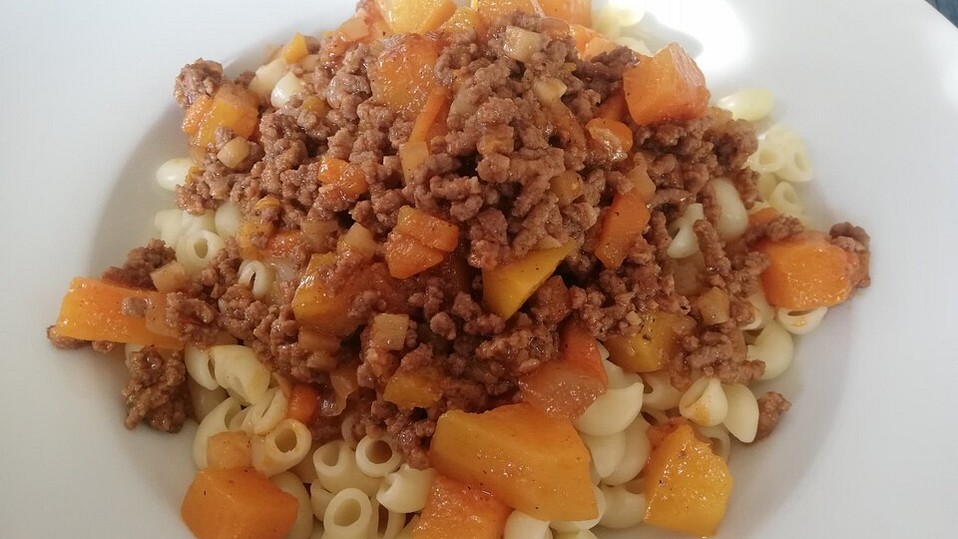 Spaghetti mit Kürbis - Hacksoße von LadyLily