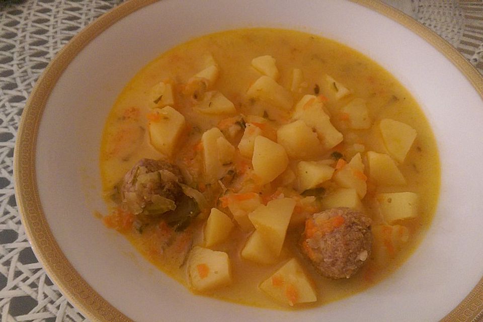 Polnische Gurkensuppe