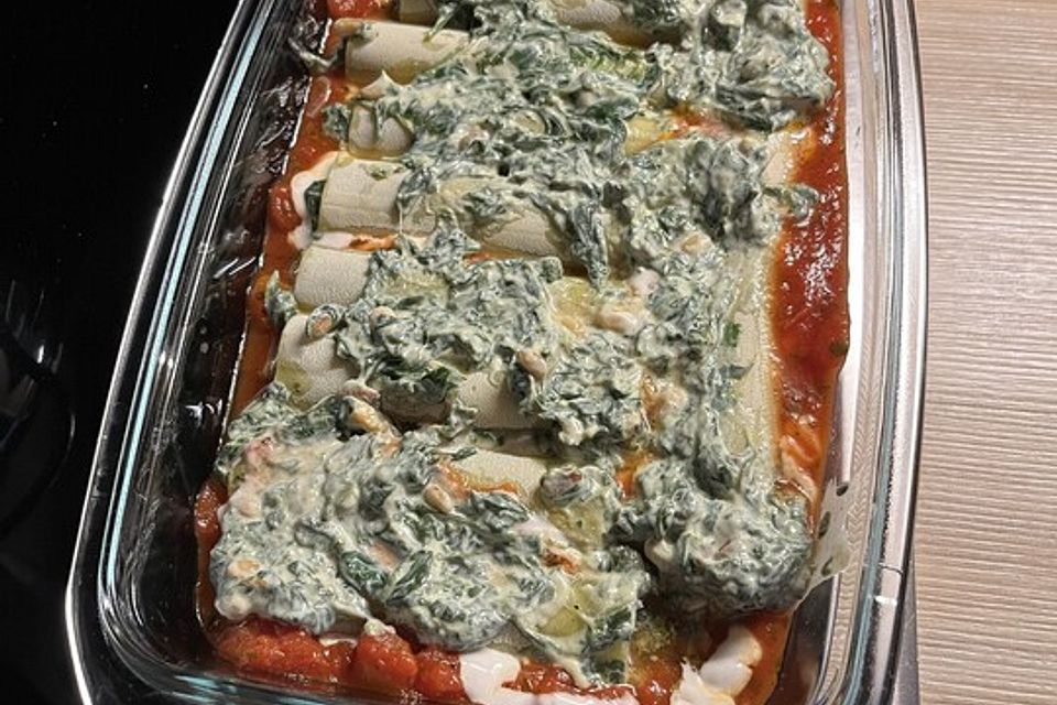 Cannelloni mit Ricotta und Spinat