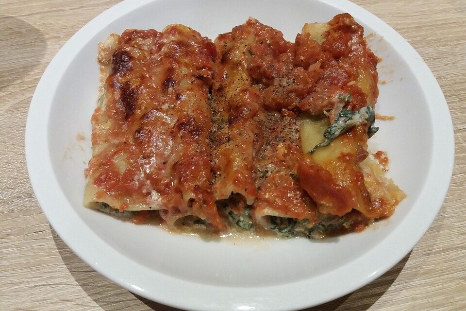 Cannelloni mit Ricotta und Spinat