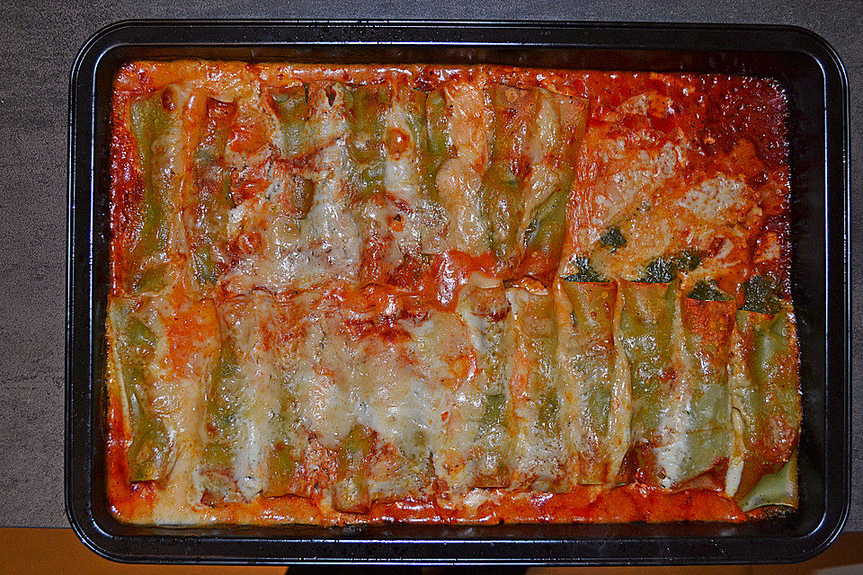 Cannelloni mit Ricotta und Spinat