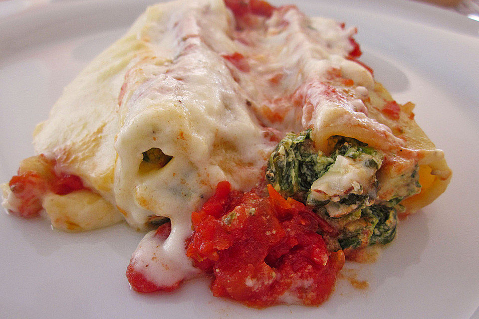 Cannelloni mit Ricotta und Spinat