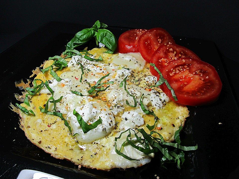Omelett mit frischem Ziegenkäse und Bohnenkraut von handsabumsadaisy ...
