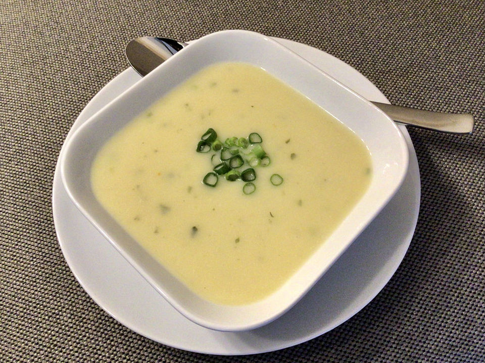 Kartoffel - Kräuter - Suppe von elanda| Chefkoch