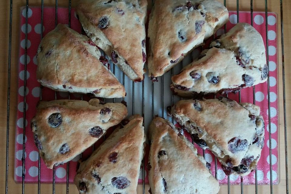 Scones  mit Cranberries