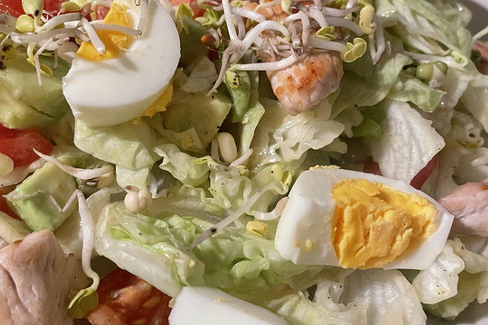 Avocado - Eier - Salat mit Putenstreifen