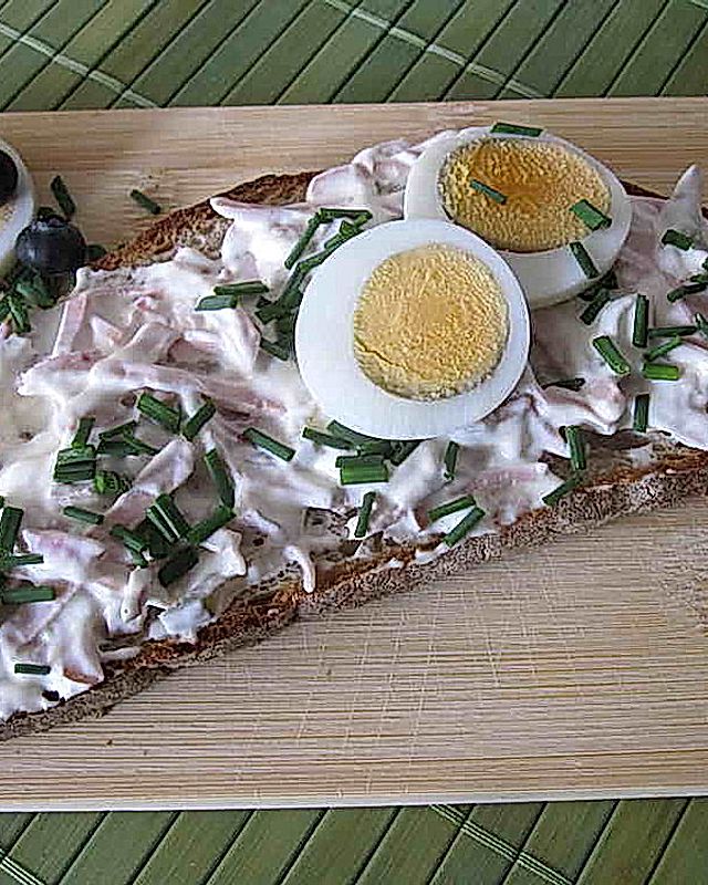 Töginger Fleischsalat, mit selbstgemachter Mayonnaise
