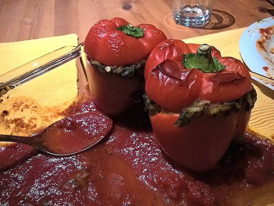 Paprikaschoten gefüllt mit Spinat von katrinchen70| Chefkoch