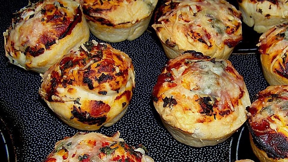 Bratschenfees Einfachste Pizzabrotchen In Der Muffinform Chefkoch