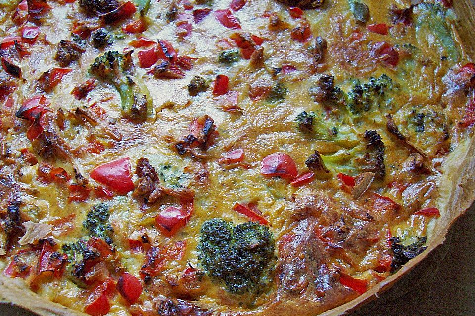 Paprika-Brokkoli Quiche