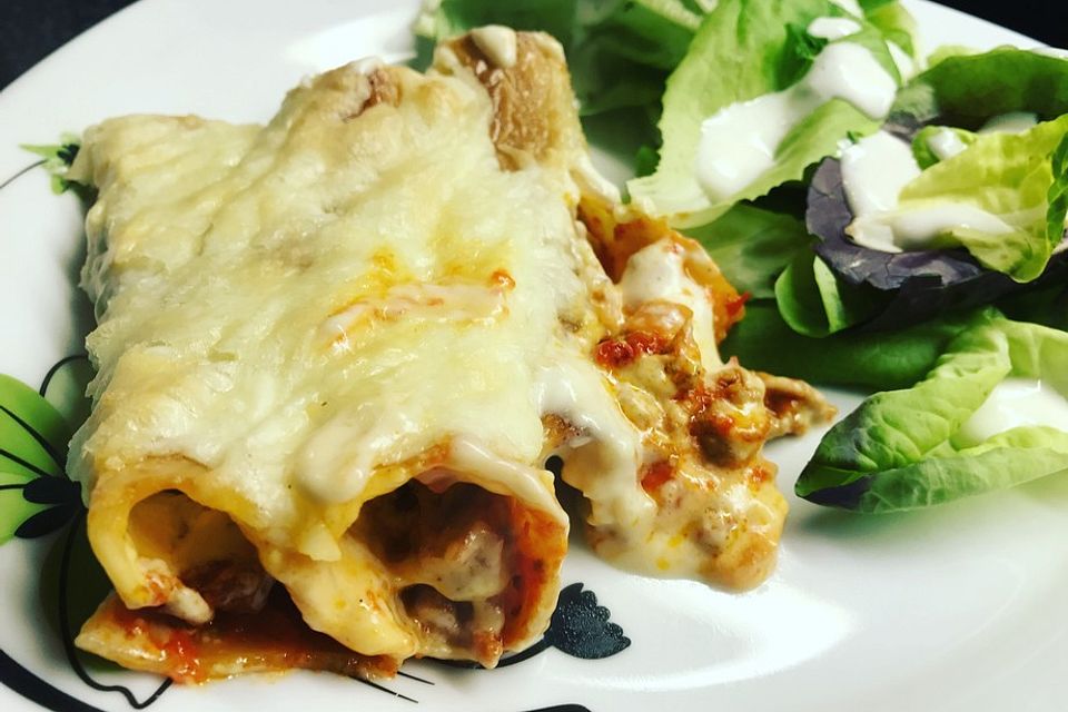 Cannelloni mit Hack - Schafskäse - Füllung