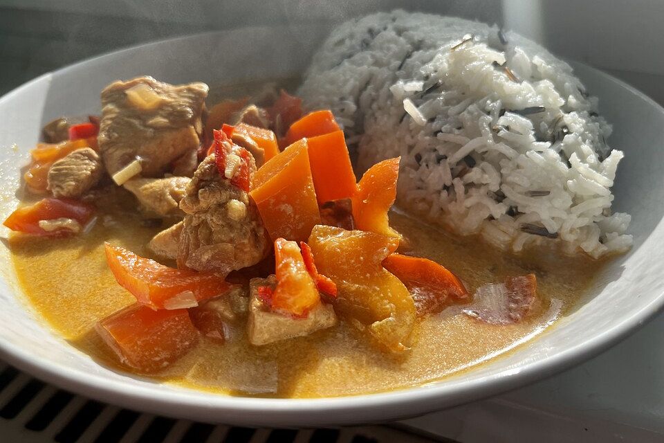 Chicken & Rice - Hähnchen mit Reis aus Ghana