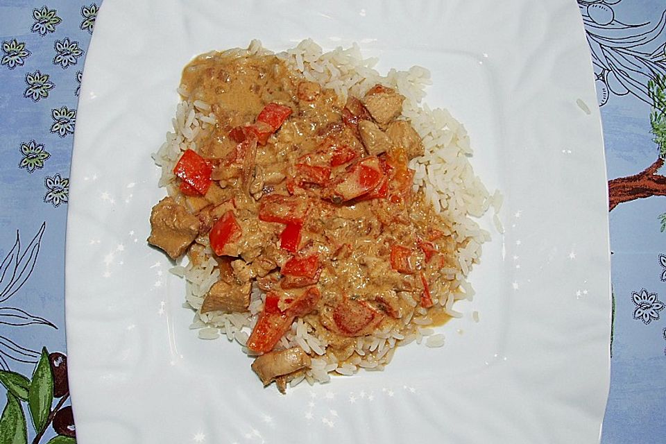 Chicken & Rice - Hähnchen mit Reis aus Ghana