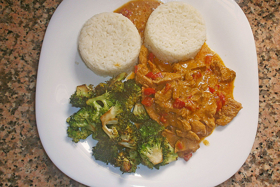 Chicken & Rice - Hähnchen mit Reis aus Ghana