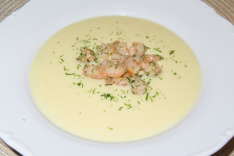 Kartoffelcremesuppe mit Nordseekrabben