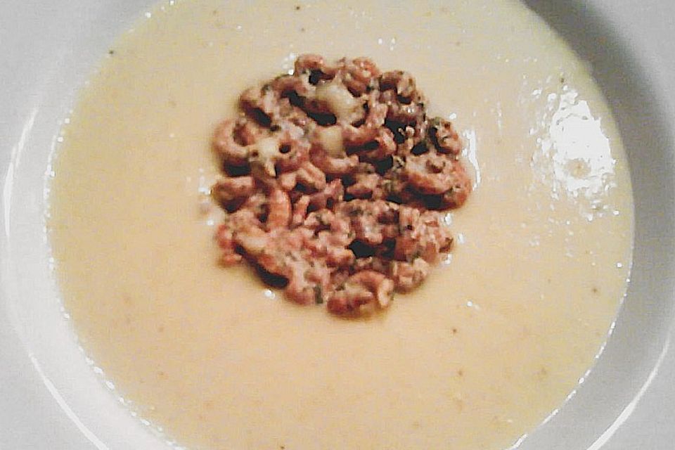 Kartoffelcremesuppe mit Nordseekrabben