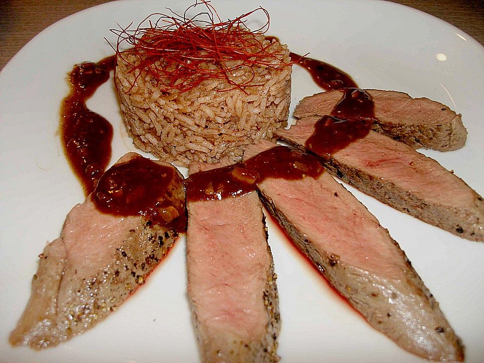 Rehrücken auf Nelken - Dattel - Sauce mit Zimtreis von bushcook| Chefkoch