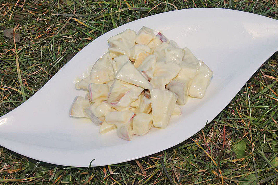 Käsesalat mit Apfel und Birne