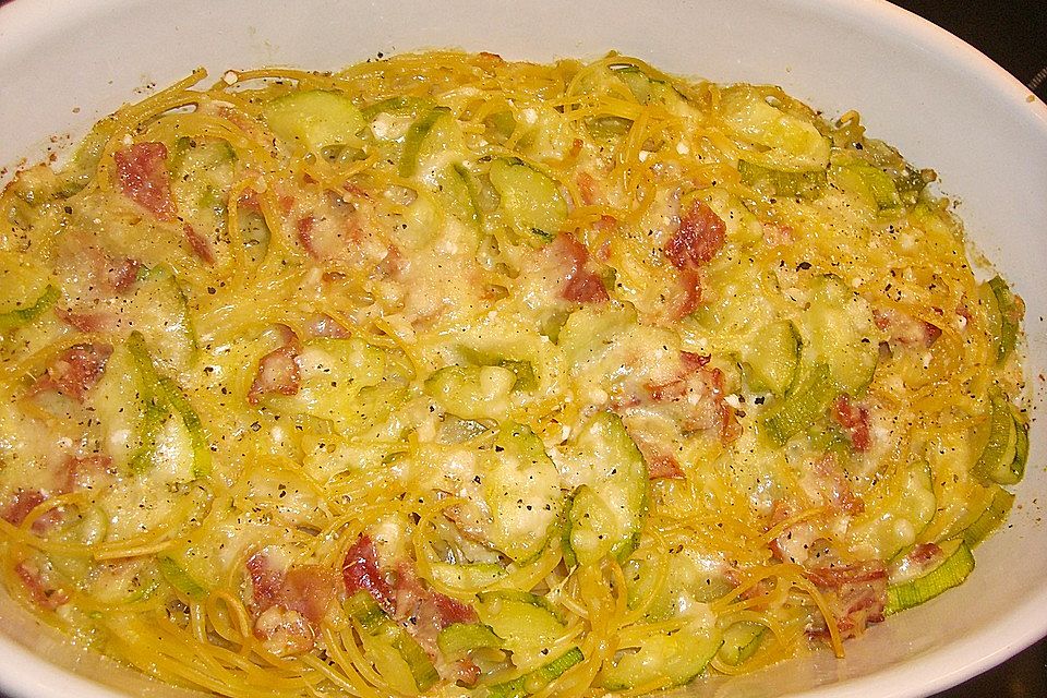 Spaghetti - Zucchini - Auflauf Spaghetti - Zucchini - Auflauf