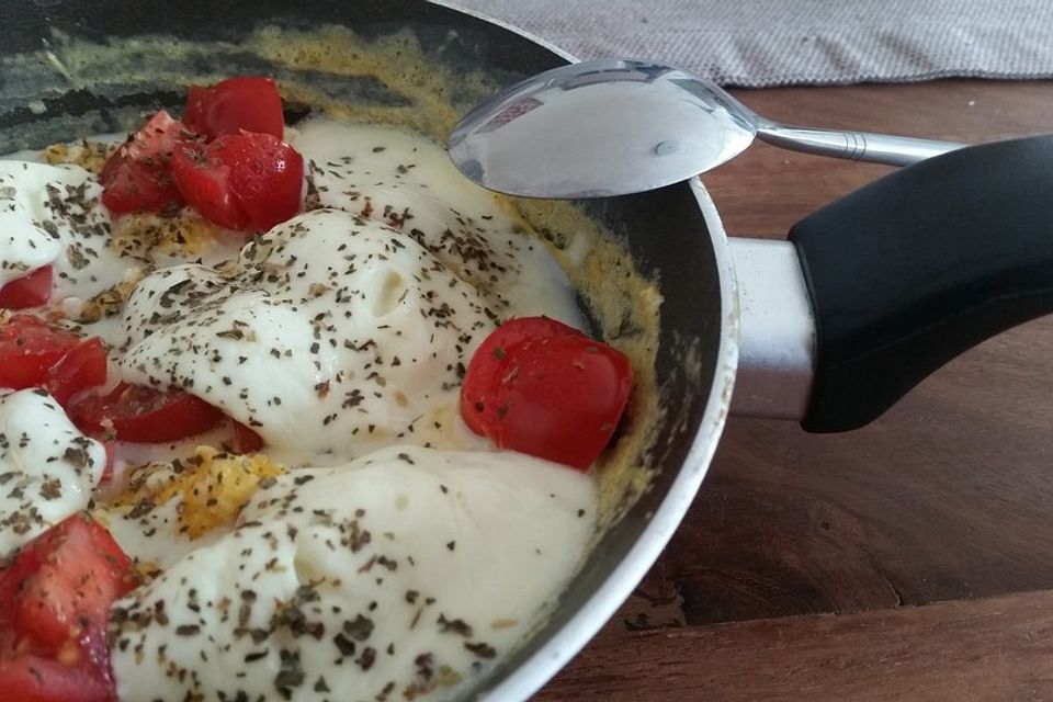 Eier - Tomaten - Mozarella - Pfanne