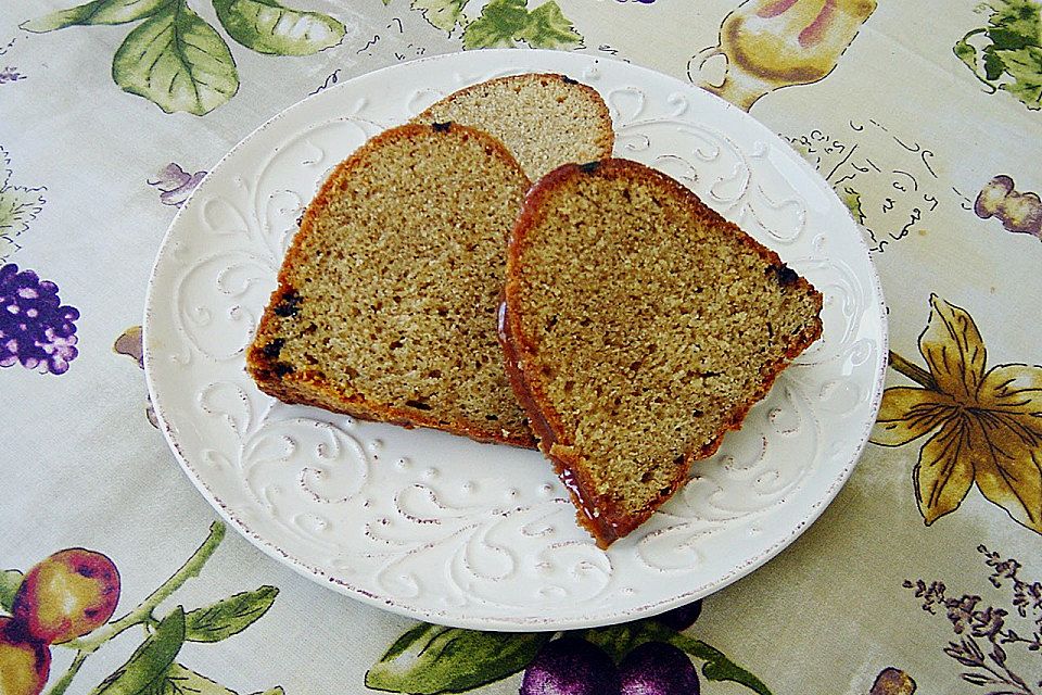 Buttermilchkuchen mit Karamellsauce Buttermilchkuchen mit Karamellsauce