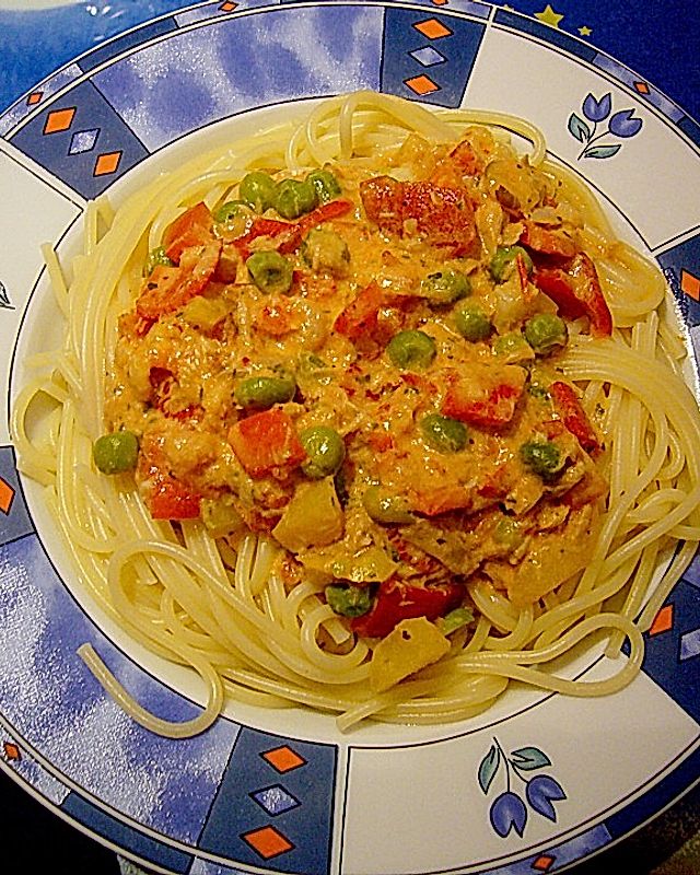 Spaghetti mit Paprika - Frischkäse Sauce an Shrimps